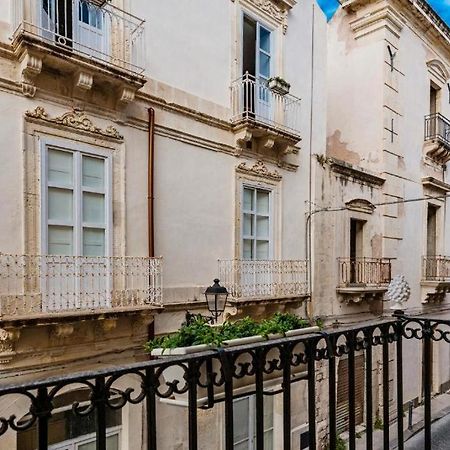Apartmán Dimora Delle Maestranze Syracuse Exteriér fotografie